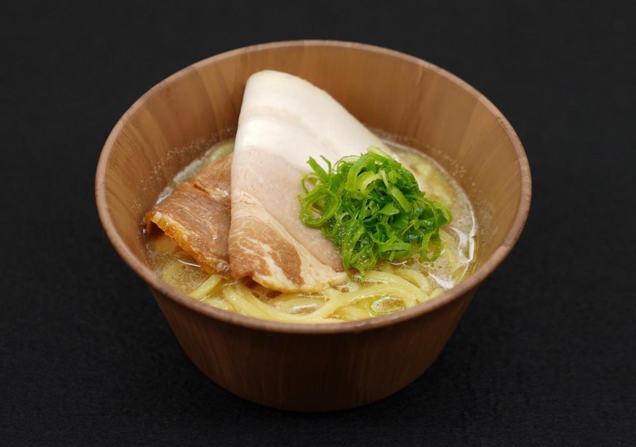 Musashi Shirahama Luaran gambar